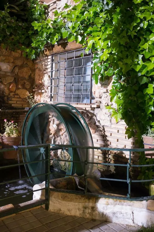 Holiday home Casa Rural El Serbal. Piscina Y Jacuzzi Climatizado Todo El Ano Hotel Benatae Spain