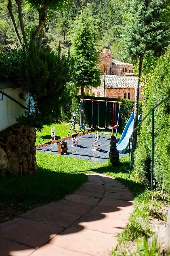 Holiday home Casa Rural El Serbal. Piscina Y Jacuzzi Climatizado Todo El Ano Hotel Benatae
