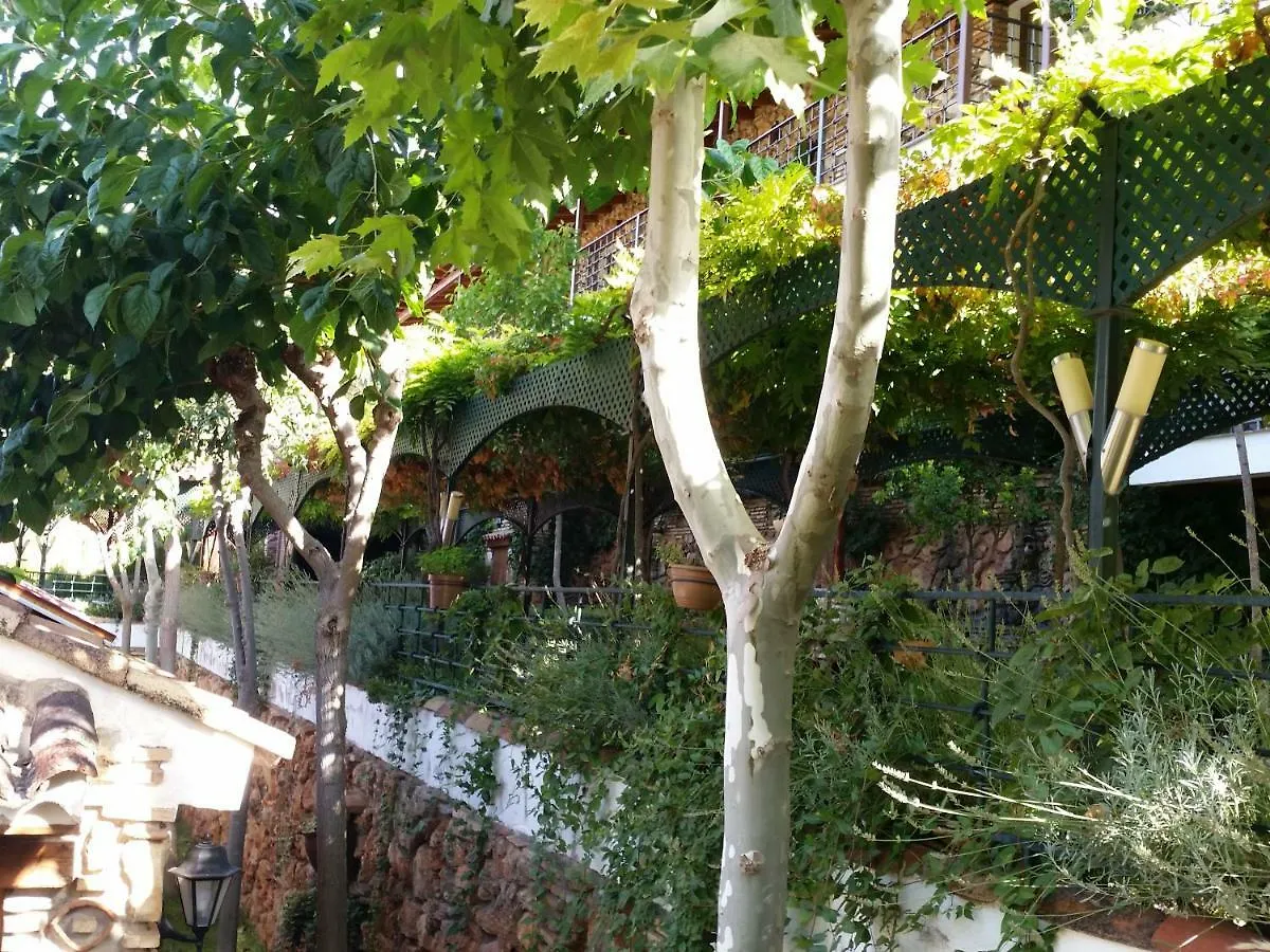 Casa Rural El Serbal. Piscina Y Jacuzzi Climatizado Todo El Ano Hotel Benatae Holiday home