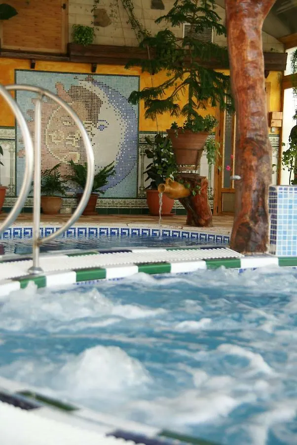 Casa Rural El Serbal. Piscina Y Jacuzzi Climatizado Todo El Ano Hotel Benatae 0*,  Spain