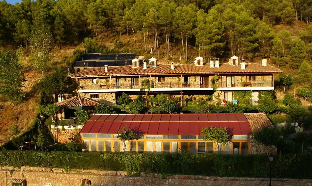 Holiday home Casa Rural El Serbal. Piscina Y Jacuzzi Climatizado Todo El Ano Hotel Benatae